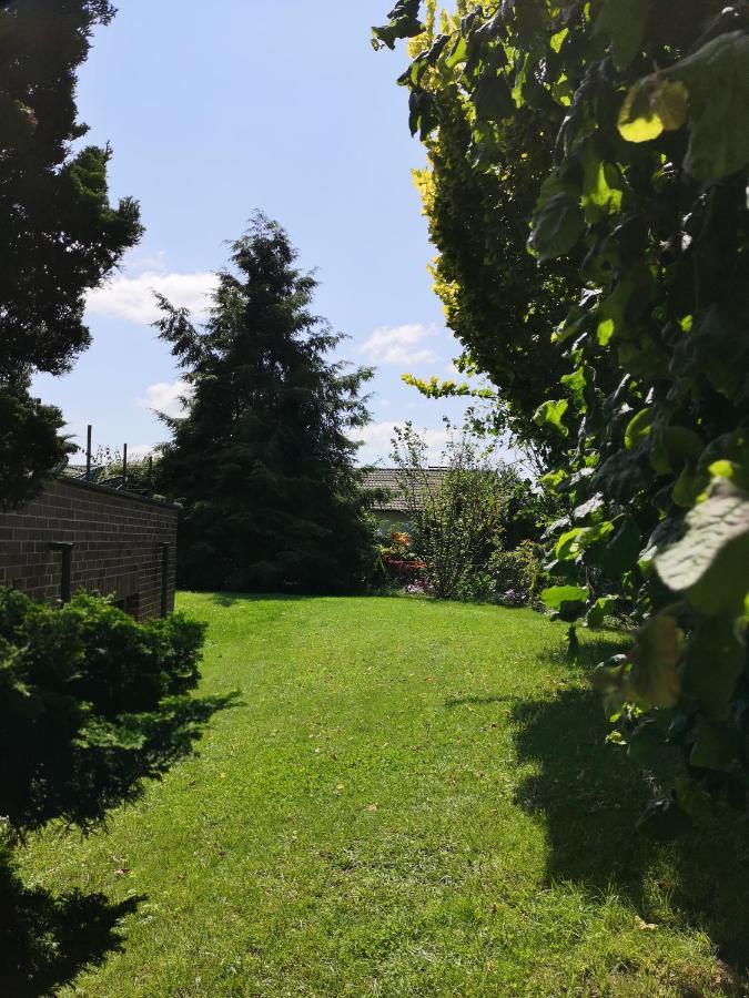 Haus Zur Lachenden Lieselotte I 5 Minuten Zu Fuss Zum Kostenlosen Naturbad I Messenaehe I Waldnaehe Villa Postbauer-Heng Buitenkant foto